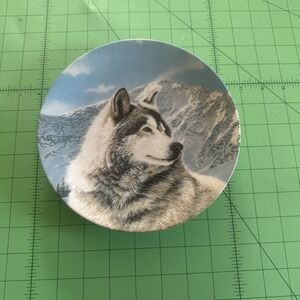 Solitary Watch By Thomas Hirata First Issue Wild Spirits Wolf Plate Collection
